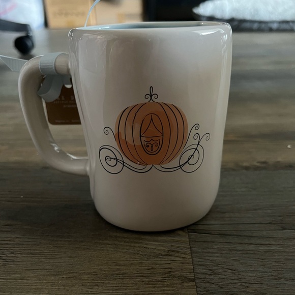 Rae Dunn Disney Princess Mug- Cinderella - Picture 2 of 2